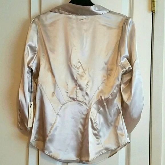 Blouses by Vertigo Paris - Picture 2 of 2